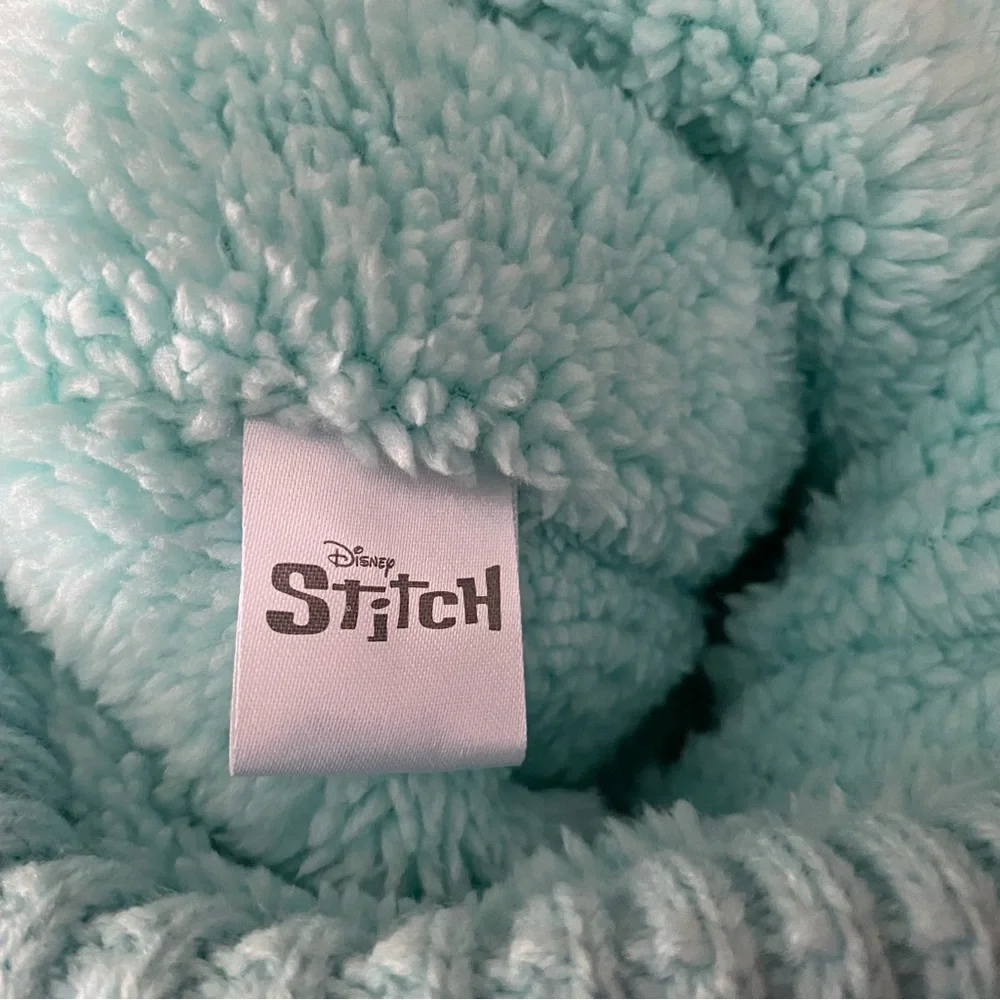 Disney Lilo & Stitch girls beanie mittens set light blue winter hat pom pom nwt